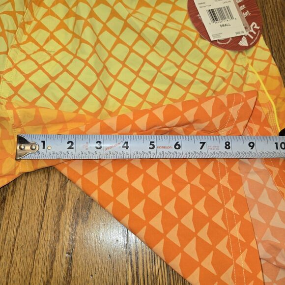 TYR Mens Small Orange Challenger Trunks - Picture 2 of 6